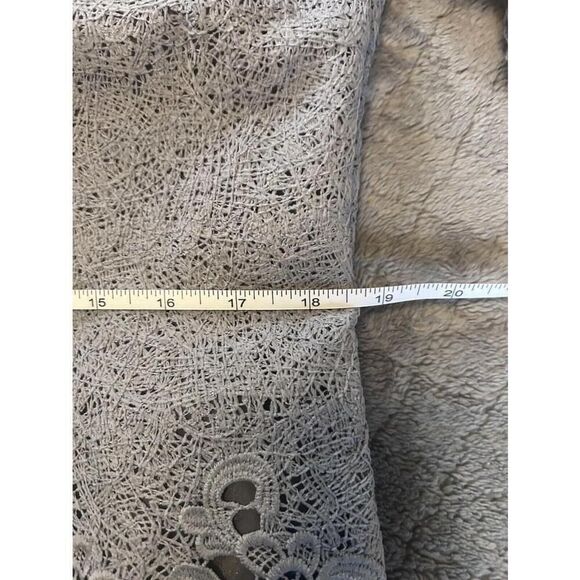 Lace Gray Blouse L Custom Made. - Picture 8 of 8